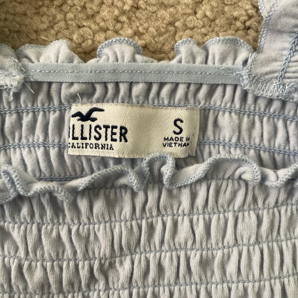 Hollister Blue Ruffled Crop - Picture 3 of 3